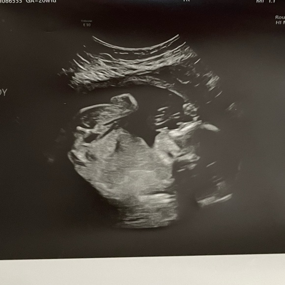 Meet your Posher, Amanda - Picture 4 of 11